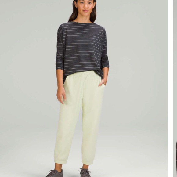 Lululemon Back in Action Long Sleeve Shirt - Large - Picture 1 of 7